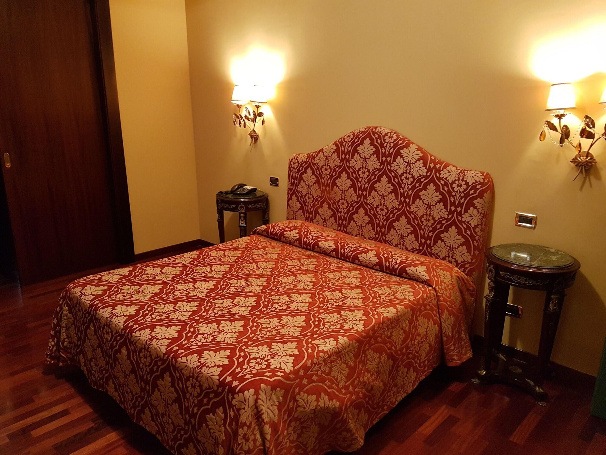 Grand Hotel Lamezia Lamezia Terme Buitenkant foto