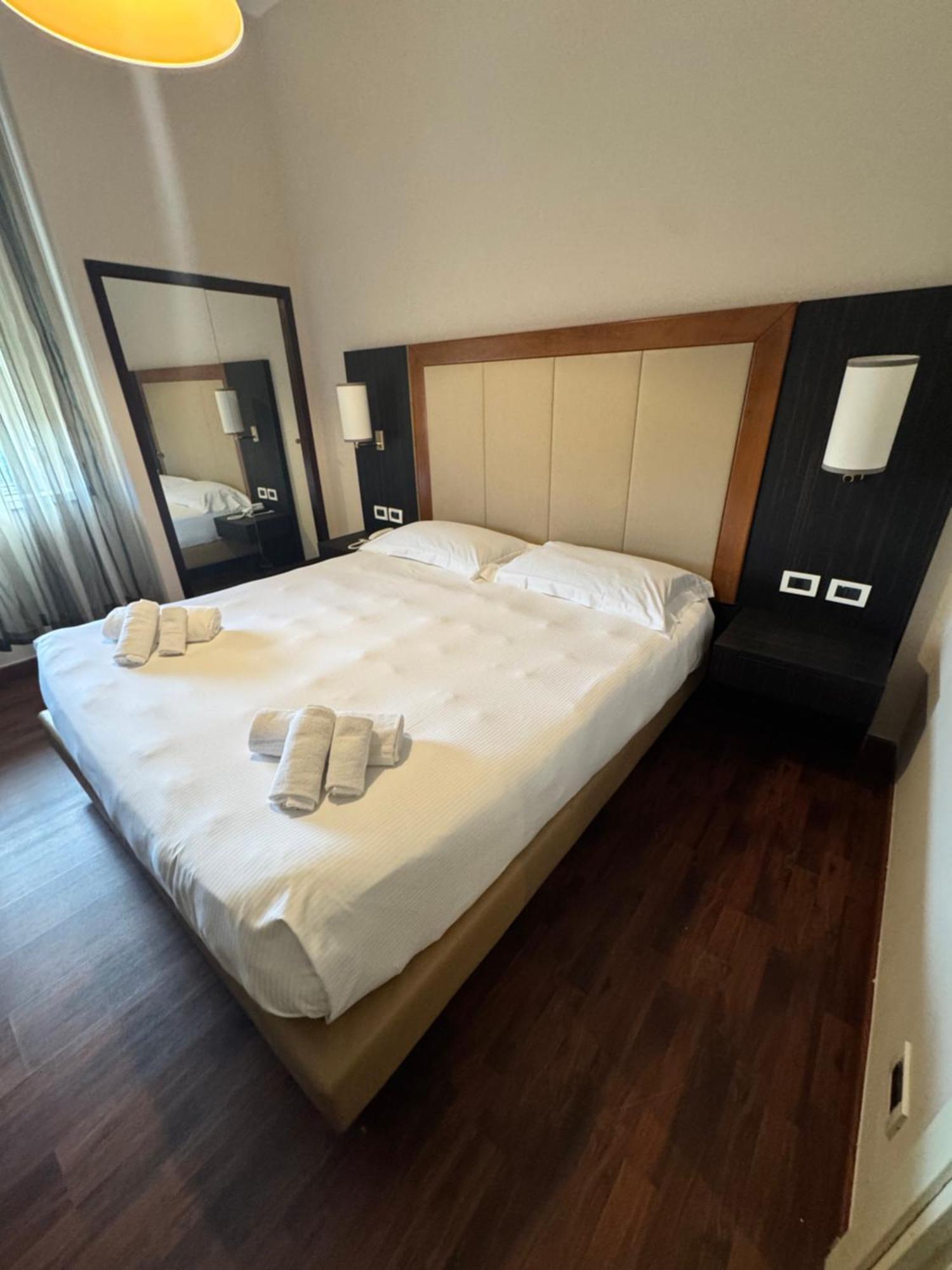 Grand Hotel Lamezia Lamezia Terme Buitenkant foto