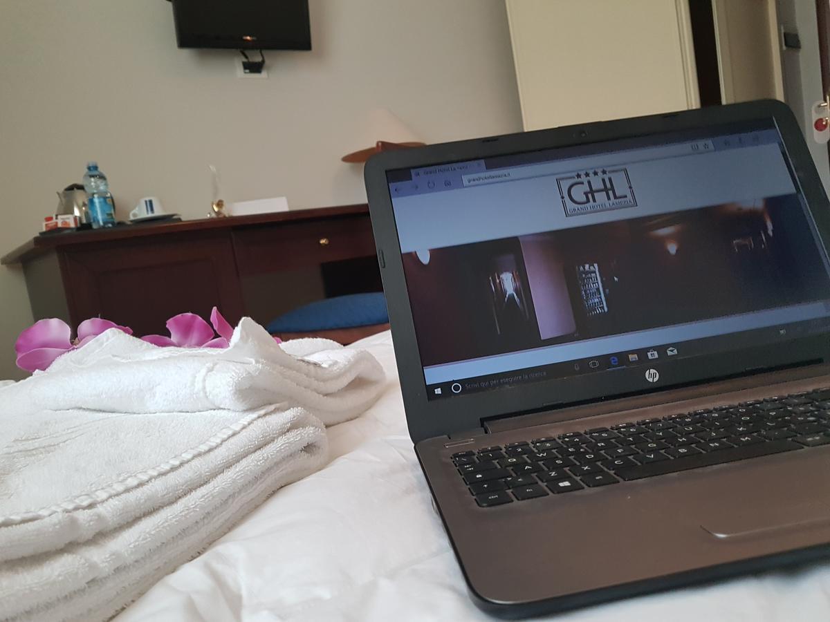 Grand Hotel Lamezia Lamezia Terme Buitenkant foto