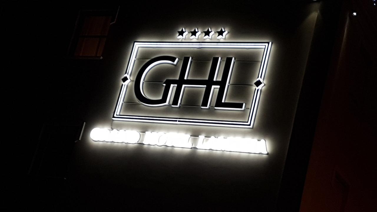Grand Hotel Lamezia Lamezia Terme Buitenkant foto